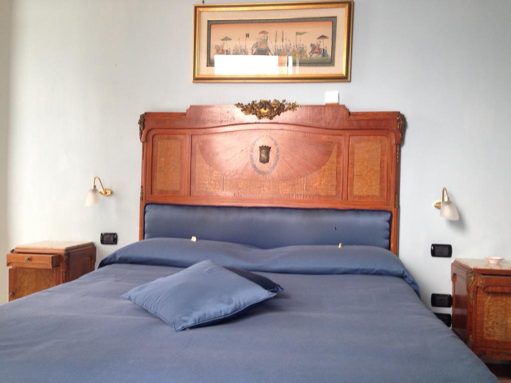 나폴리 La Dimora Dei Baroni B&B 객실 사진