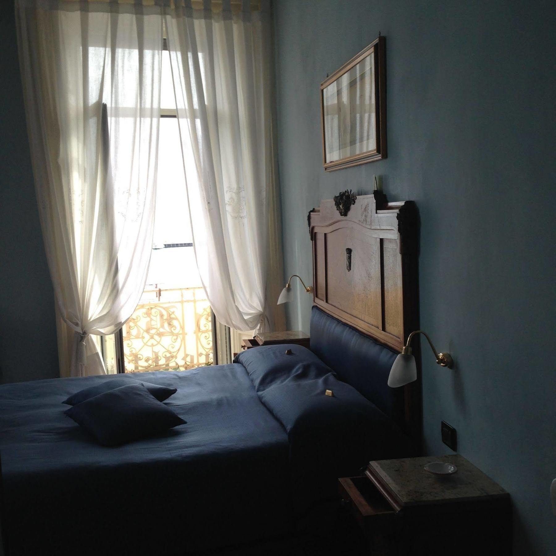 나폴리 La Dimora Dei Baroni B&B 외부 사진